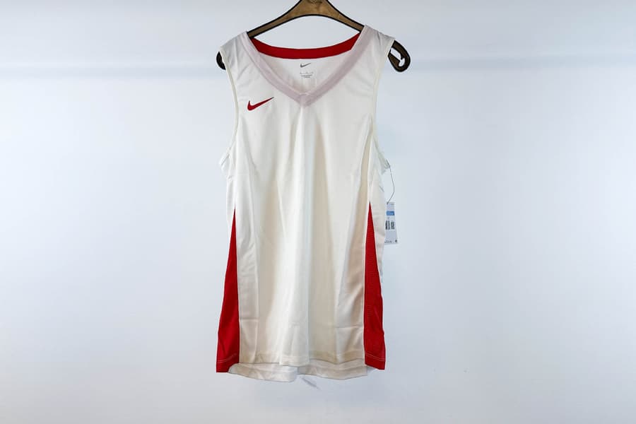 2 Herren Trikots Nike, Gr. M